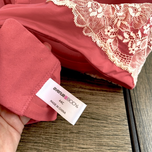 Avenue lace bra 44C - Picture 4 of 4